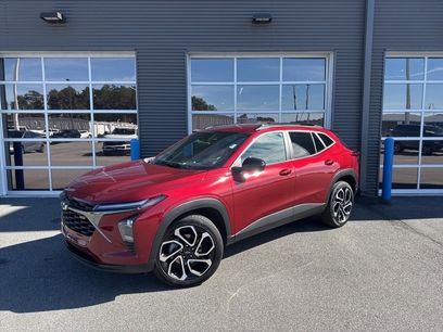 Used 2025 Chevrolet Trax RS w/ Driver Confidence Package