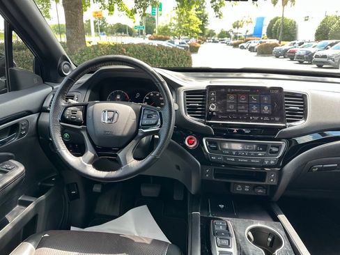Certified 2024 Honda Ridgeline Black Edition image 19