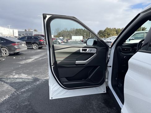 Used 2023 Ford Explorer Timberline w/ Timberline Technology Package image 17