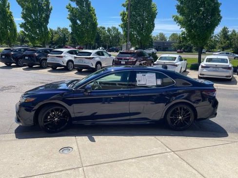 Used 2022 Toyota Camry XSE w/ Navigation Upgrade Package FWD image 6