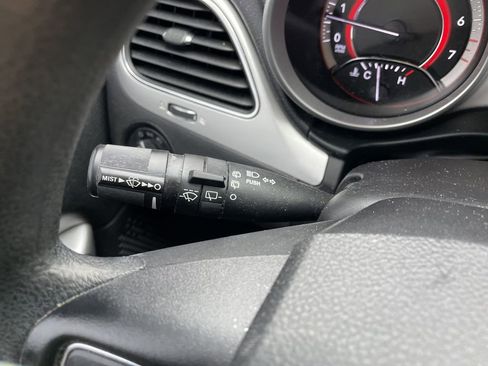 Used 2015 Dodge Journey SXT w/ Flexible Seating Group image 22