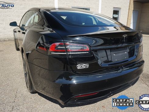 Used 2022 Tesla Model S Plaid image 9