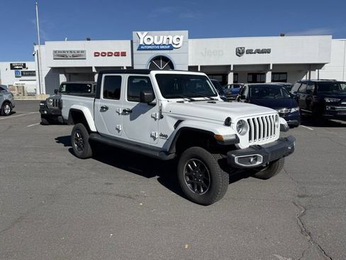 Used 2020 Jeep Gladiator Overland image 5