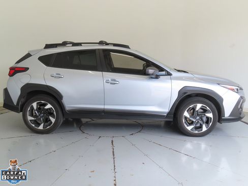Used 2024 Subaru Crosstrek 2.5i Limited AWD/4WD image 2