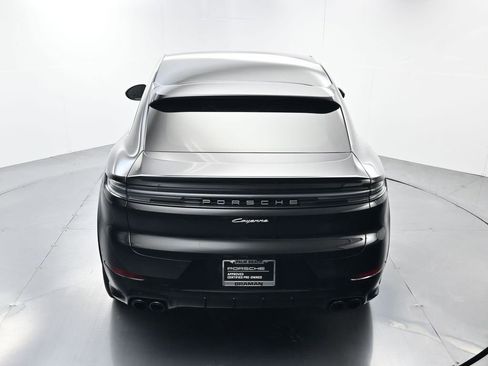 Certified 2024 Porsche Cayenne Coupe image 38