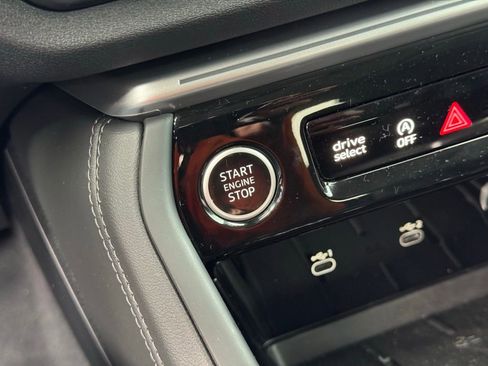 New 2025 Audi Q5 2.0T Premium Plus image 30