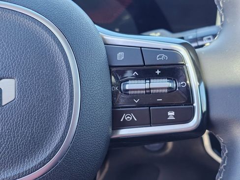 Used 2024 Kia Sorento S w/ Panoramic Sunroof Package image 23