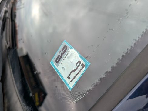 Used 2015 Volkswagen Golf TDI S image 10