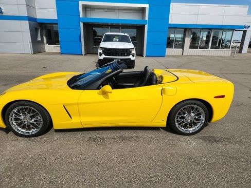 Used 2006 Chevrolet Corvette Convertible w/ Preferred Equipment Group RWD image 37
