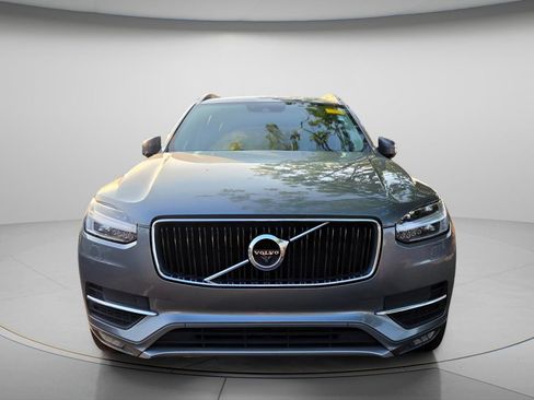 Used 2018 Volvo XC90 T6 Momentum w/ Convenience Package AWD/4WD image 3