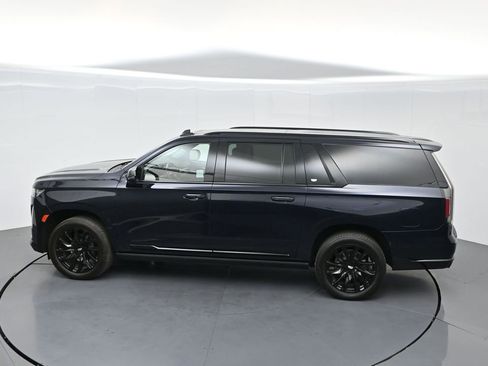 Used 2023 Cadillac Escalade ESV Sport Platinum w/ LPO, ONYX Package image 67