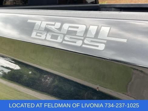 Used 2022 Chevrolet Silverado 1500 LT Trail Boss w/ LT Trail Boss Premium Package AWD/4WD image 33