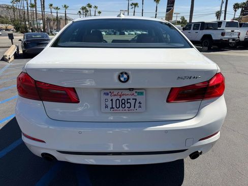Used 2018 BMW 530e w/ Premium Package RWD image 7