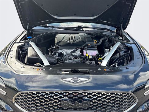 Used 2025 Genesis G70 2.5T RWD image 30