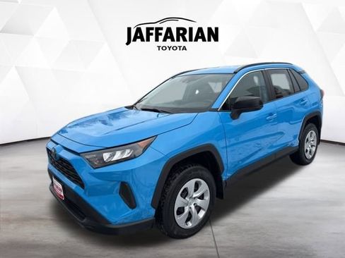 Used 2019 Toyota RAV4 LE image 9