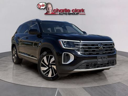 Used 2024 Volkswagen Atlas SEL AWD/4WD image 5