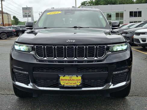 Used 2021 Jeep Grand Cherokee L Limited AWD/4WD image 2