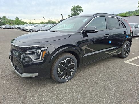 New 2026 Kia Niro Wind FWD image 3