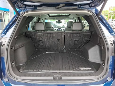 Used 2022 Chevrolet Equinox Premier AWD/4WD image 27