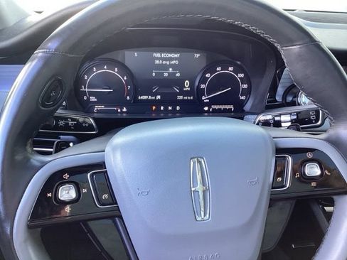Used 2021 Lincoln Corsair AWD w/ Premium Package image 27