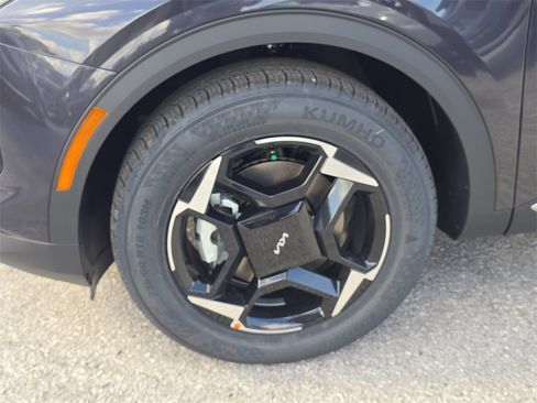 New 2026 Kia Sportage EX image 38