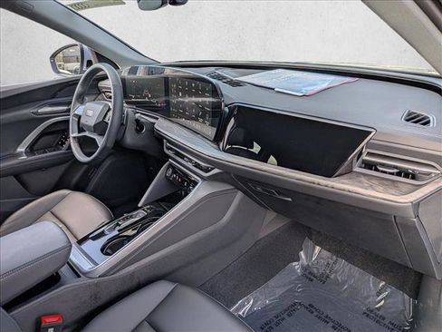 Certified 2025 Audi Q5 Premium w/ Convenience Package image 25