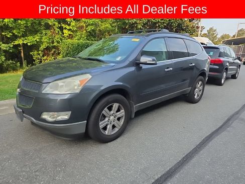Used 2012 Chevrolet Traverse LT FWD image 12