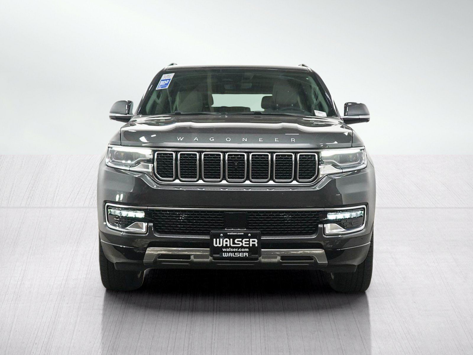 Used 2022 Jeep Wagoneer Series III w/ Premium Group I AWD/4WD image 8