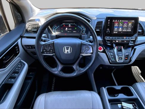 Used 2023 Honda Odyssey Elite image 6