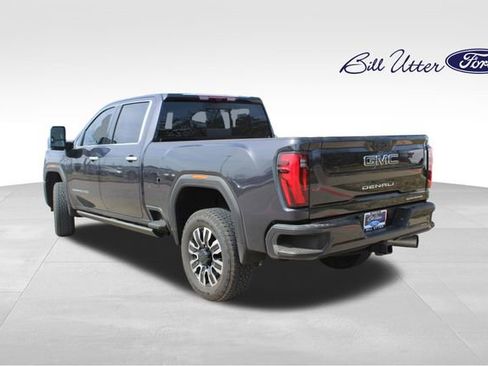 Used 2025 GMC Sierra 2500 Denali Ultimate image 7