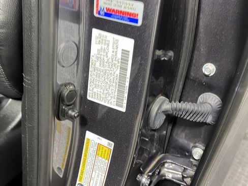 Used 2022 Honda Pilot EX-L image 29