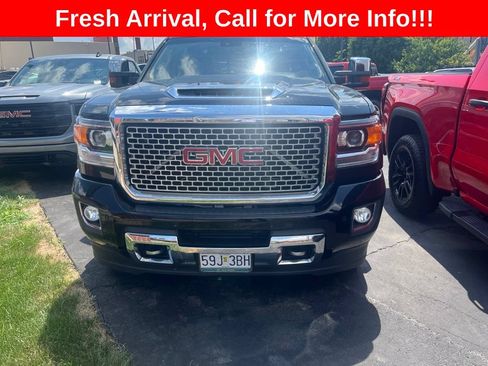 Used 2017 GMC Sierra 3500 Denali w/ Duramax Plus Package AWD/4WD image 2