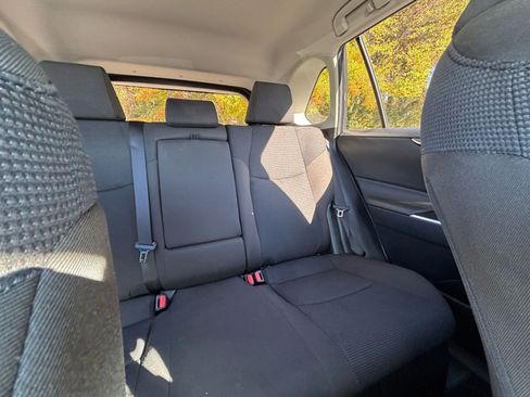 Used 2025 Toyota RAV4 LE image 37