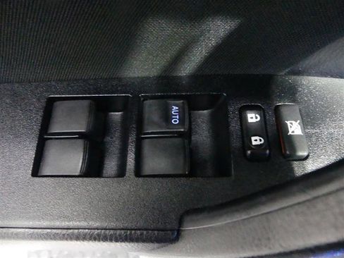 Used 2019 Toyota Corolla LE image 35