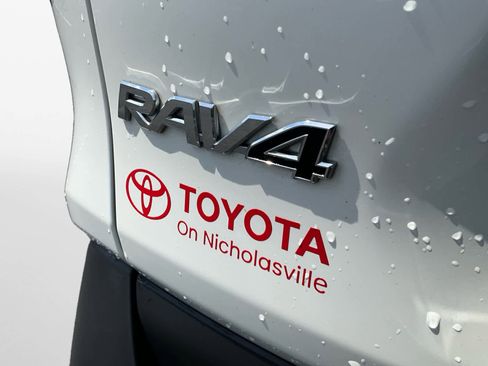 Used 2019 Toyota RAV4 Limited w/ Protection Package AWD/4WD image 19