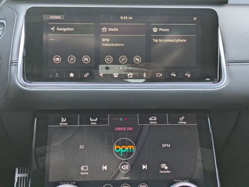 Used 2020 Land Rover Range Rover Velar SV Autobiography Dynamic image 16