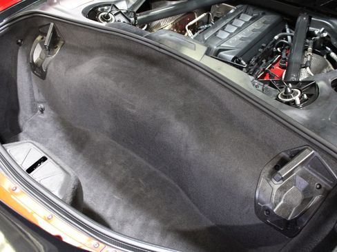 Used 2022 Chevrolet Corvette Stingray Preferred Cpe w/ Z51 Performance Package RWD image 37