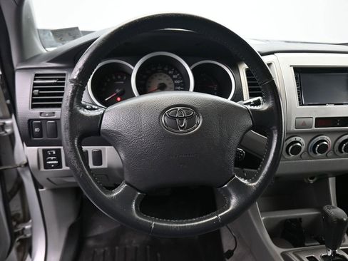 Used 2005 Toyota Tacoma PreRunner RWD image 13