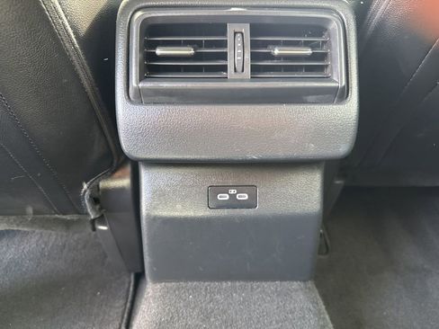 Used 2025 MAZDA CX-50 AWD 2.5 S w/ Premium Package image 18