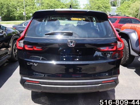 Used 2023 Honda CR-V LX image 6