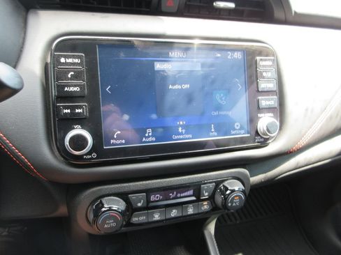 Used 2023 Nissan Kicks SR w/ SR Premium Package FWD image 23