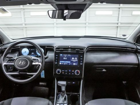 Certified 2024 Hyundai Tucson SE image 15