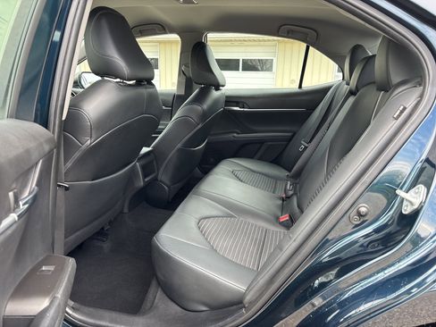 Used 2021 Toyota Camry SE FWD image 29