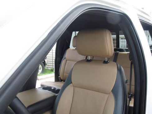 Used 2022 Ford F150 Lariat w/ Equipment Group 502A High AWD/4WD image 24