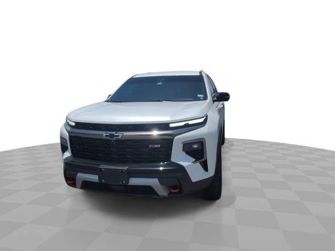 Certified 2024 Chevrolet Traverse Z71 AWD/4WD image 3