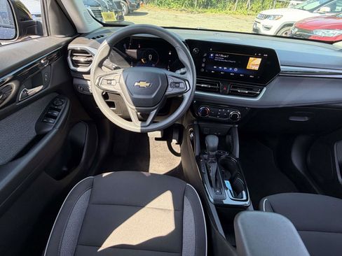 Certified 2024 Chevrolet TrailBlazer LT FWD image 14