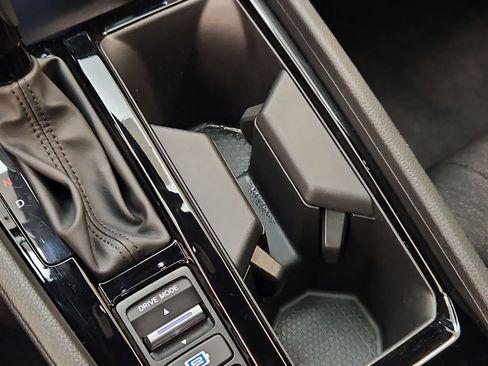 Certified 2023 Honda Accord Sport image 9