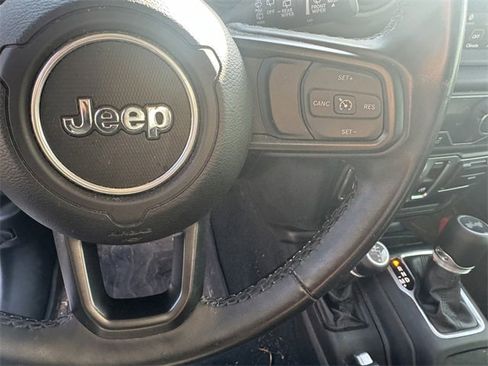 Certified 2022 Jeep Wrangler Willys image 19