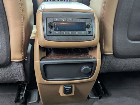 Used 2014 Buick Enclave Premium w/ Trailering Provision Package FWD image 26