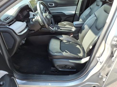 Used 2022 Jeep Compass Latitude w/ Convenience Group image 14